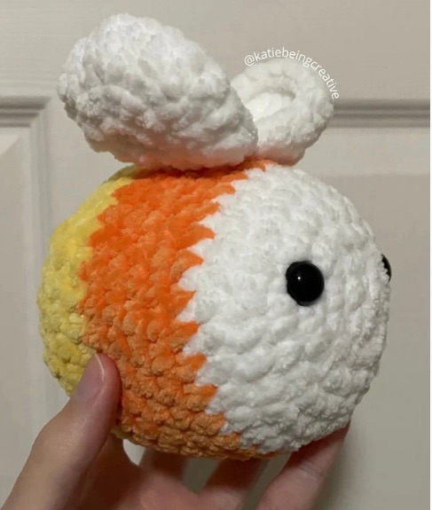 FREE Candy Corn Bee (+ Regular Bee) Crochet Pattern